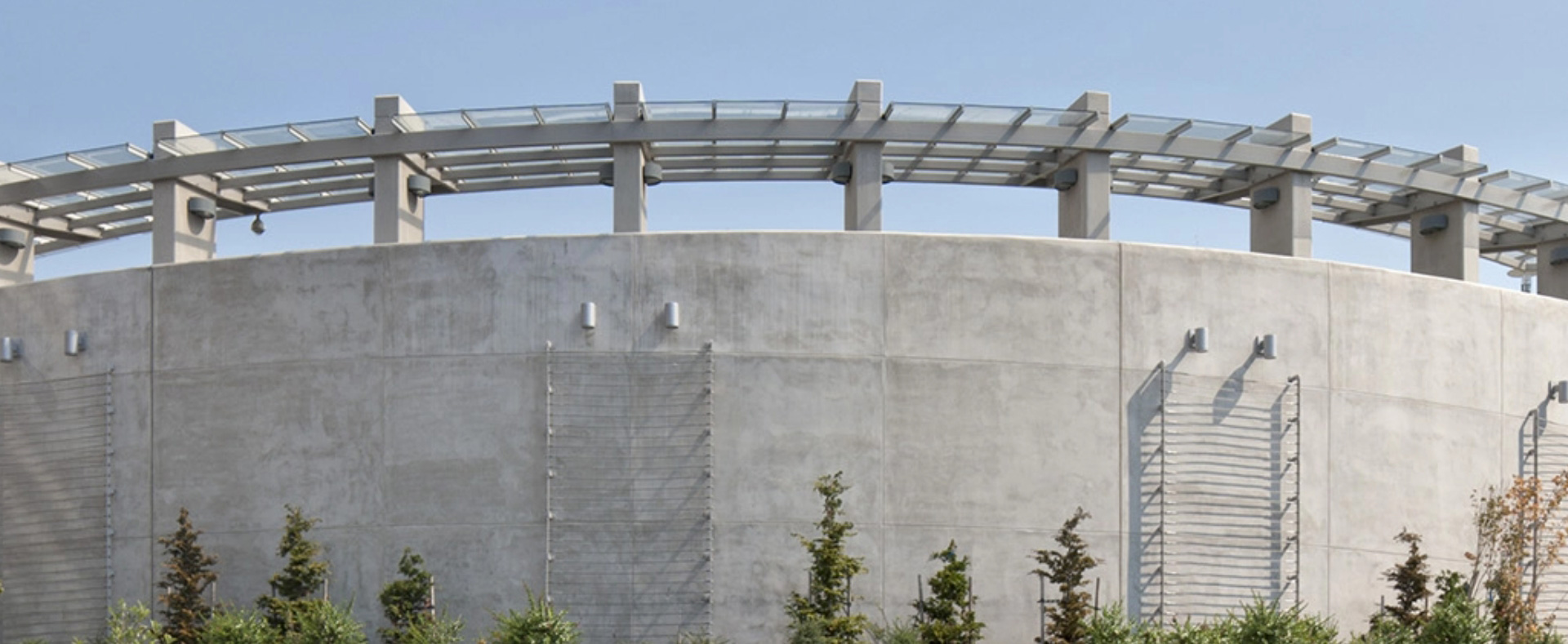 Large concrete retaining wall