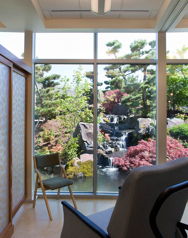 Patient view of infusion bay atrium